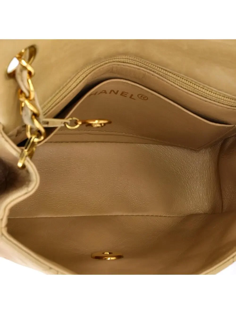 Chanel Vintage Square Classic Single #323577C43B